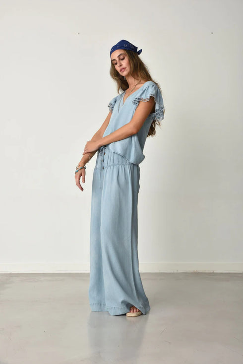 Jacky Eyelet V-Neck Top