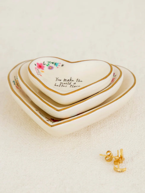 Nesting Hearts Dishes set 3