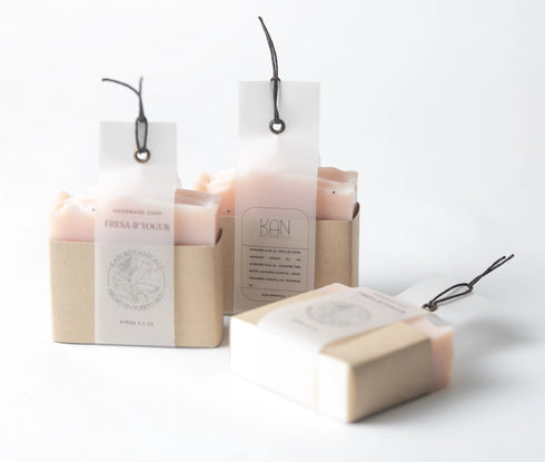 Fresa + Yogurt Barra de Jabón Artesanal