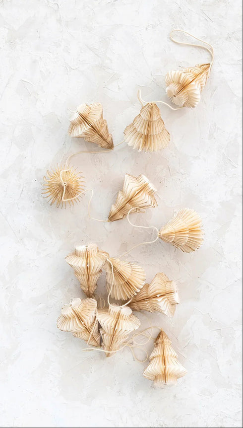 Honeycomb Tree Garland 72"