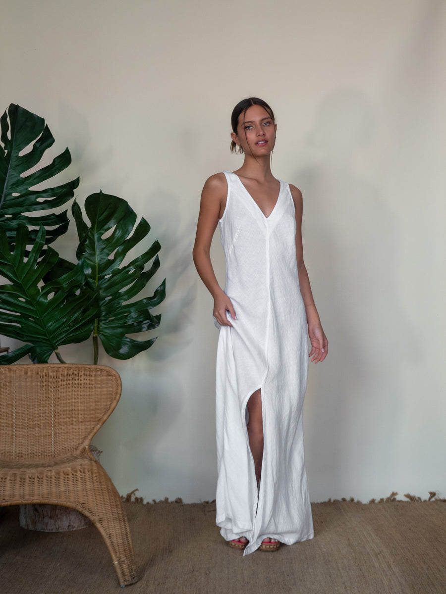 Minimalist Dress - White