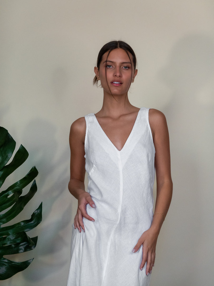 Minimalist Dress - White
